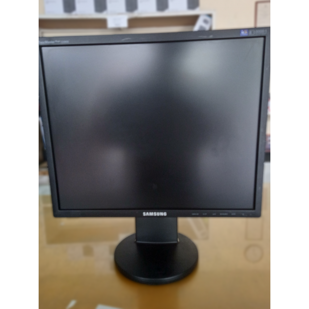 19'LCD Monitor